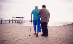 Những bước đi vững chắc: Tìm hiểu về các bài tập đơn giản để cải thiện sự cân bằng và ổn định cho bệnh nhân Parkinson